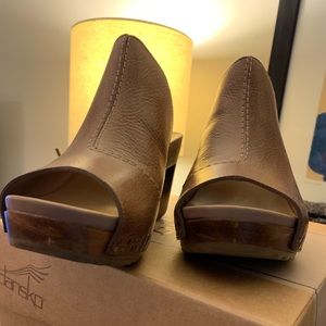 Dansko Shoes - Dansko clog sandal Dansko Shoes - Dansko clog sandal